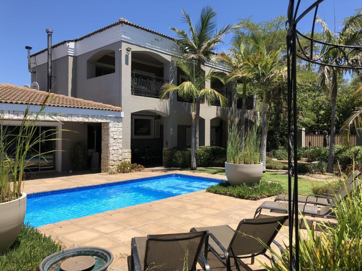 African Palm Cottage And Guesthouse Durbanville Bagian luar foto