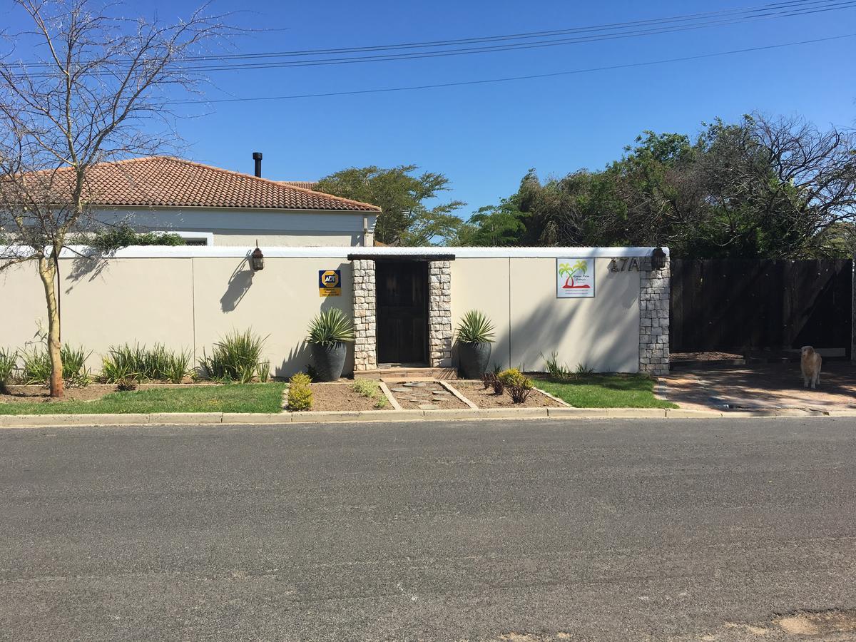 African Palm Cottage And Guesthouse Durbanville Bagian luar foto