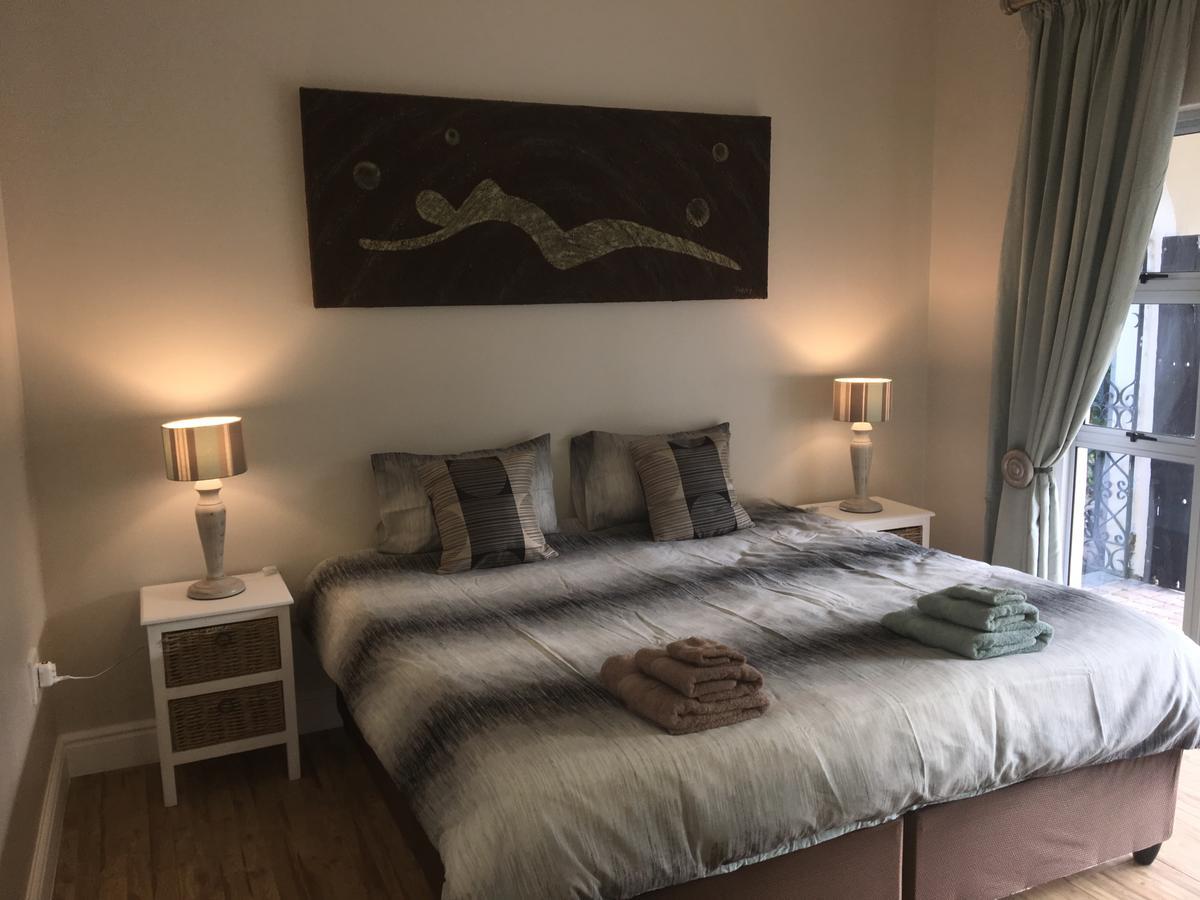 African Palm Cottage And Guesthouse Durbanville Bagian luar foto