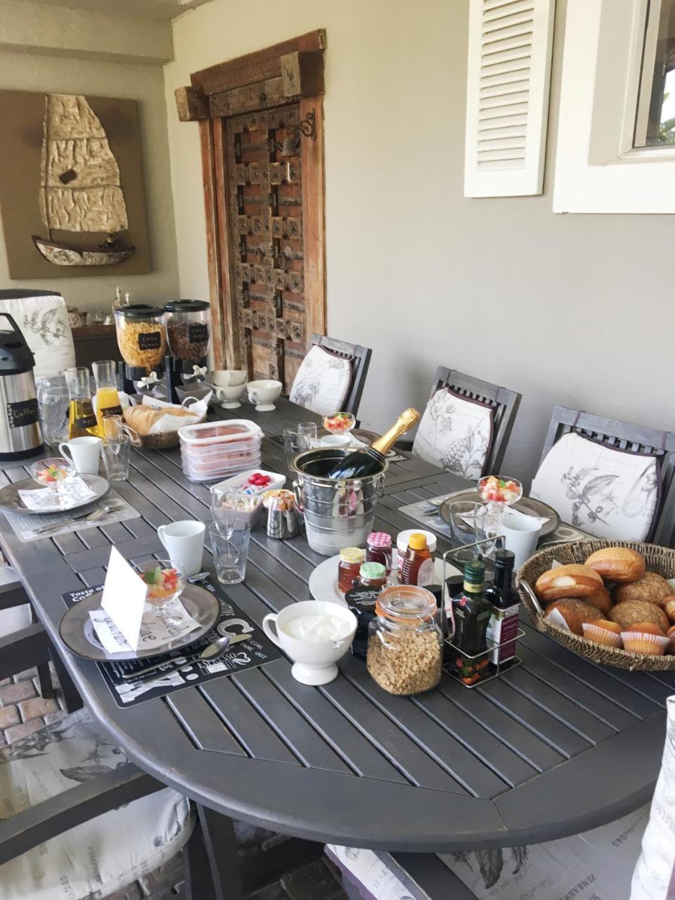 African Palm Cottage And Guesthouse Durbanville Bagian luar foto