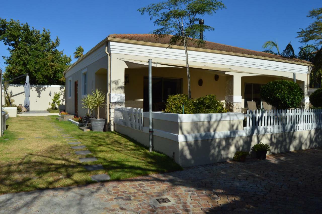 African Palm Cottage And Guesthouse Durbanville Bagian luar foto