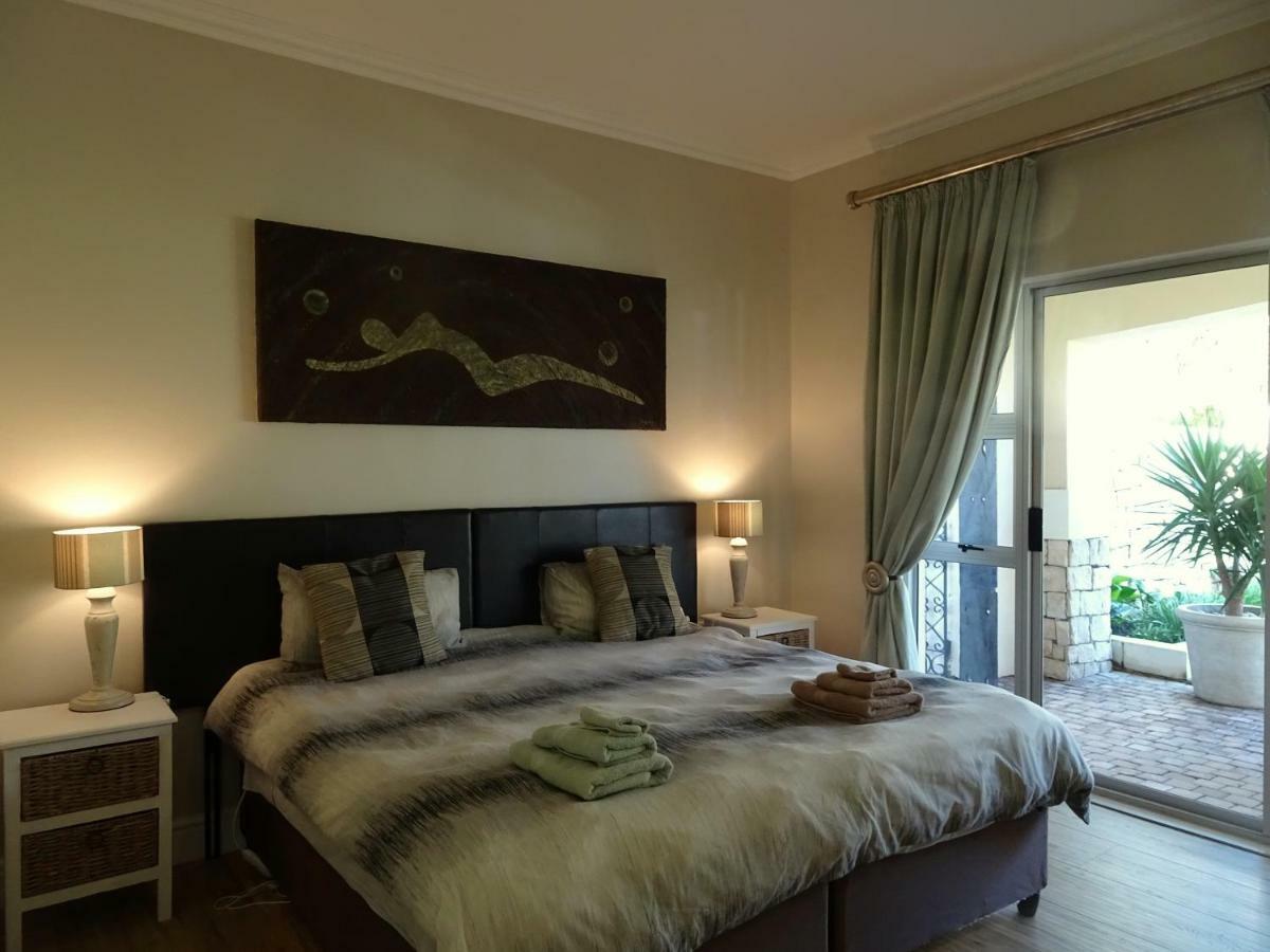 African Palm Cottage And Guesthouse Durbanville Bagian luar foto