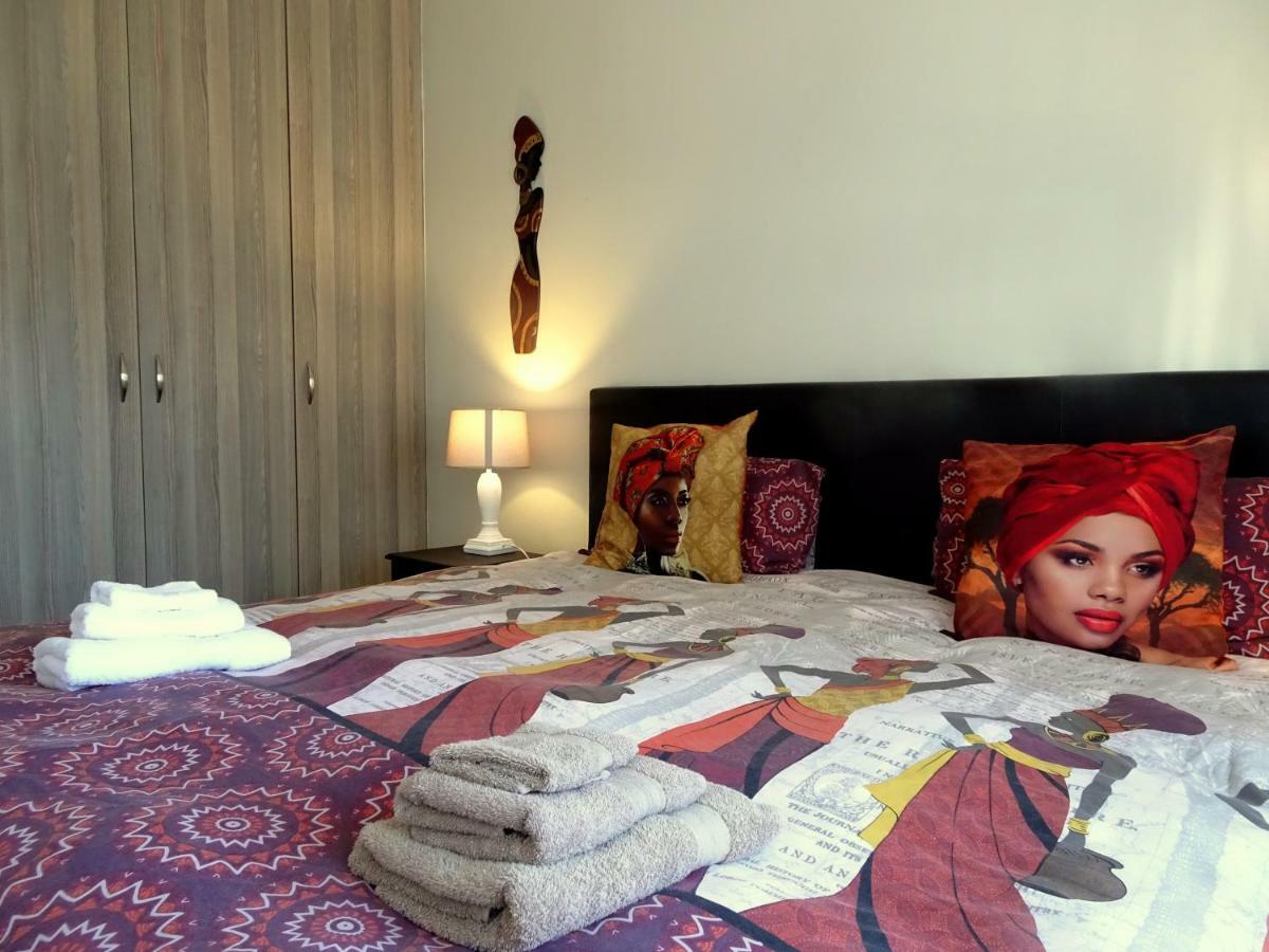 African Palm Cottage And Guesthouse Durbanville Bagian luar foto